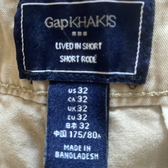Beige GAP Khaki Shorts size 32 - Picture 3 of 3